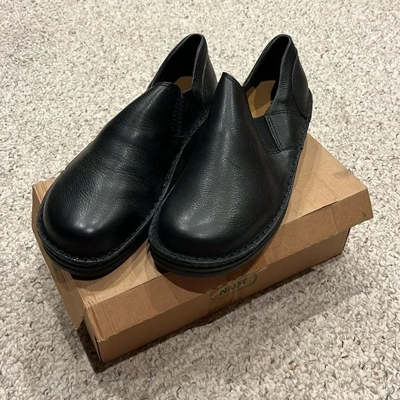 Naot Eiger Casual Shoes Black Leather Slip In Slip Resistant Size 12-12.5 MEN main image 2